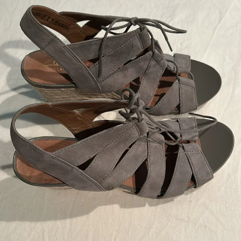 Clarks Women's Acina Chester Strappy Wedge Size 9